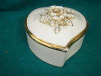 Cajita de porcelana forma de corazon