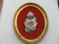 Cuadro ovalado con rosa de ceramica